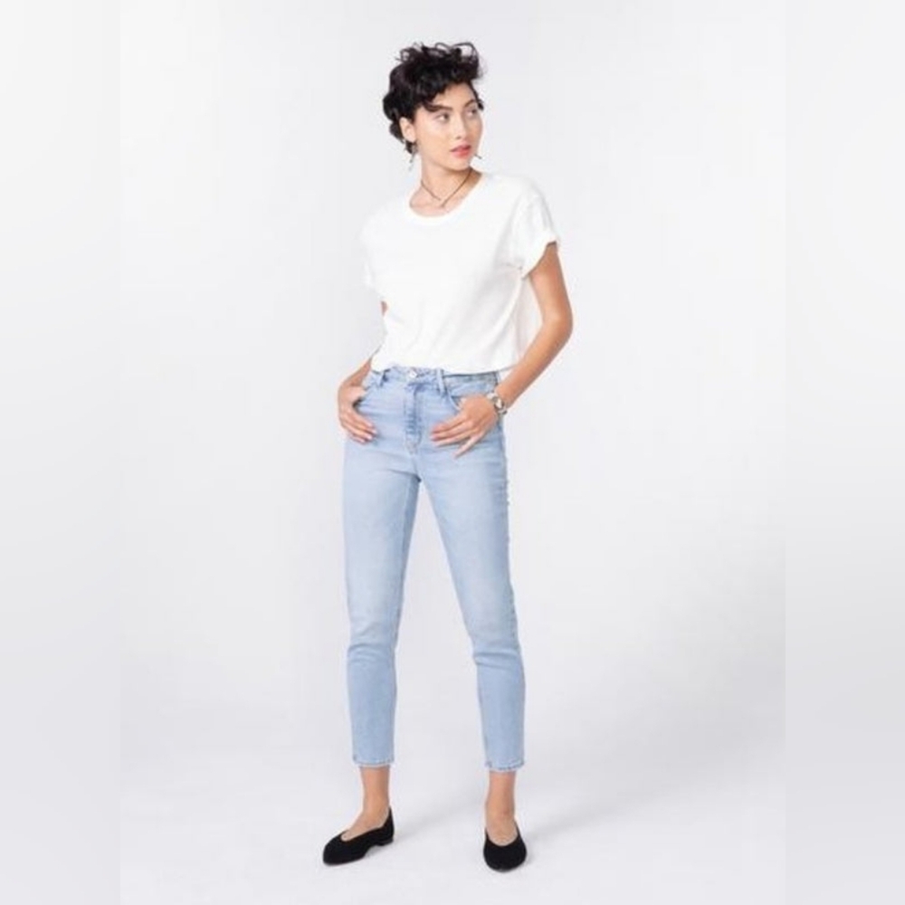 Unpublished jeans denim cropped skinny light wash women’s size 28